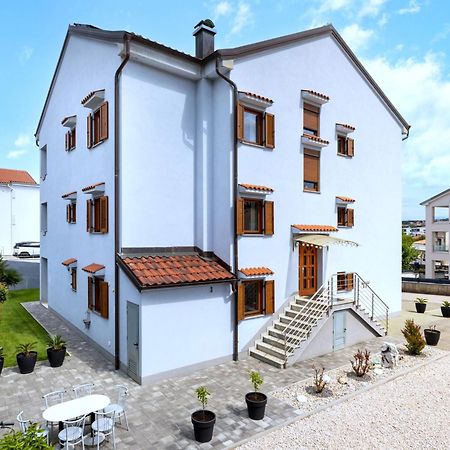 Apartments Kvarner Malinska Ngoại thất bức ảnh
