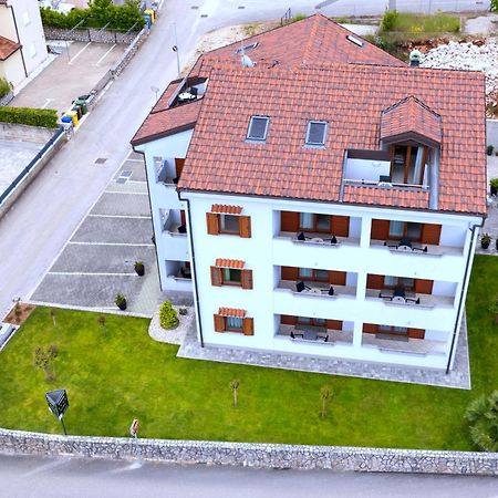 Apartments Kvarner Malinska Ngoại thất bức ảnh