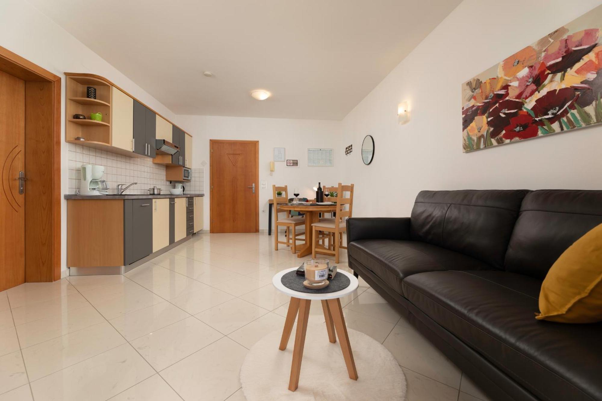 Apartments Kvarner Malinska Ngoại thất bức ảnh