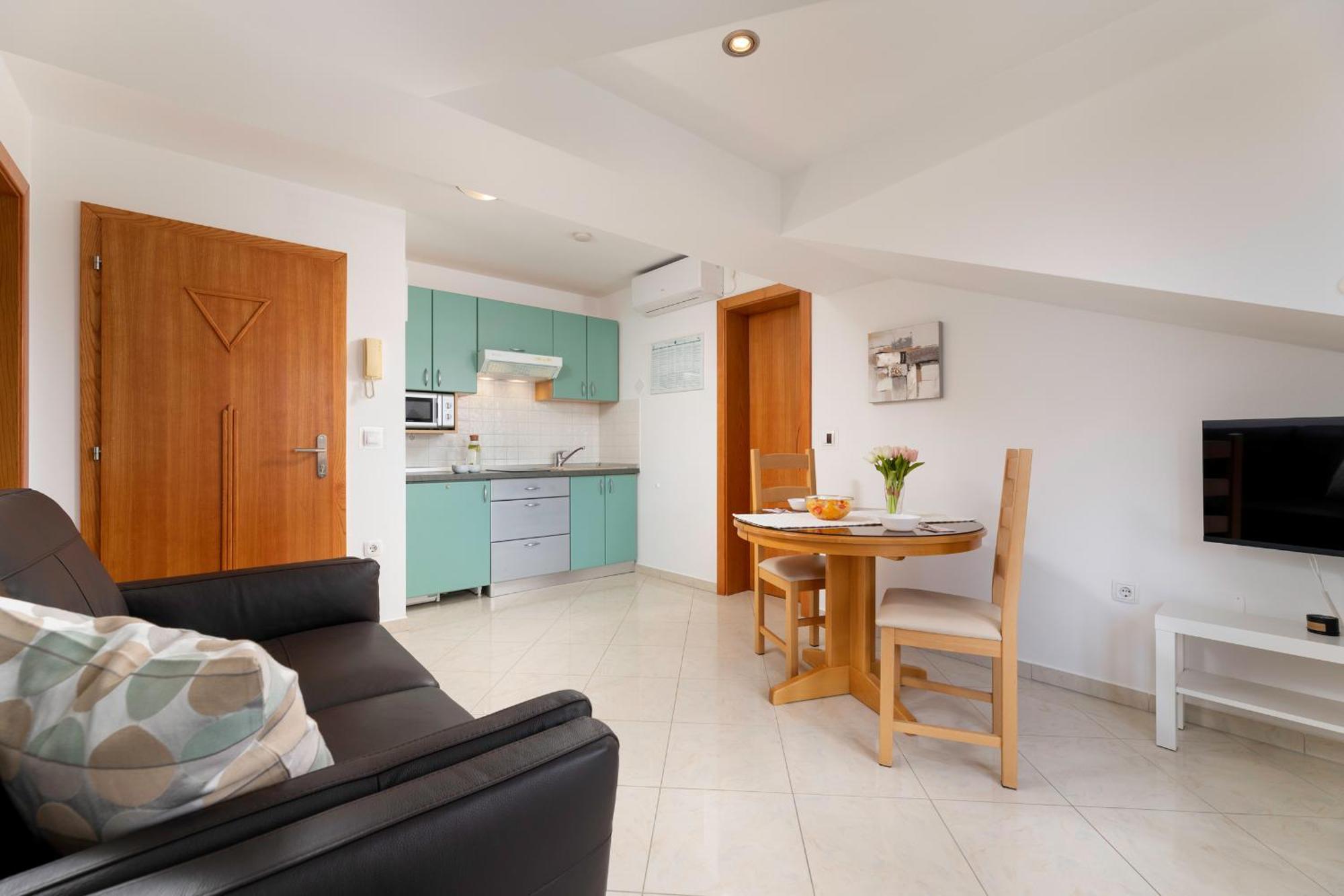Apartments Kvarner Malinska Ngoại thất bức ảnh